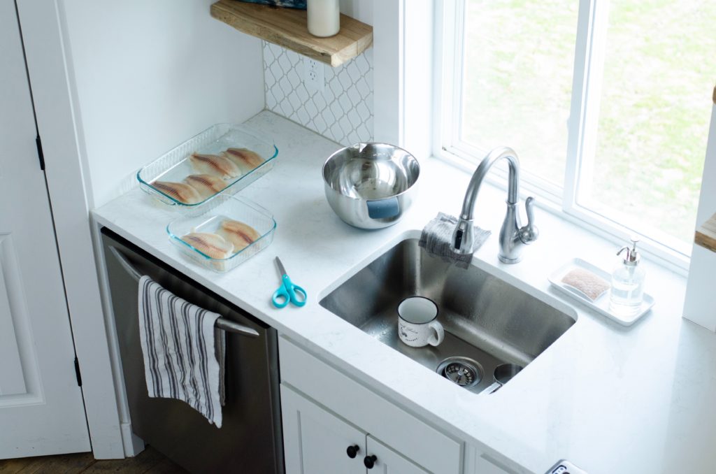 Single basin sink with granite counter cut out