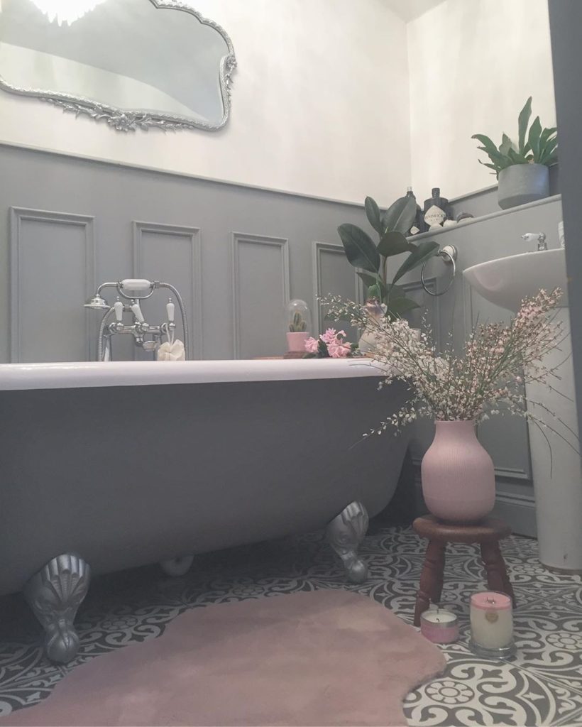 all grey bathroom fancy walls