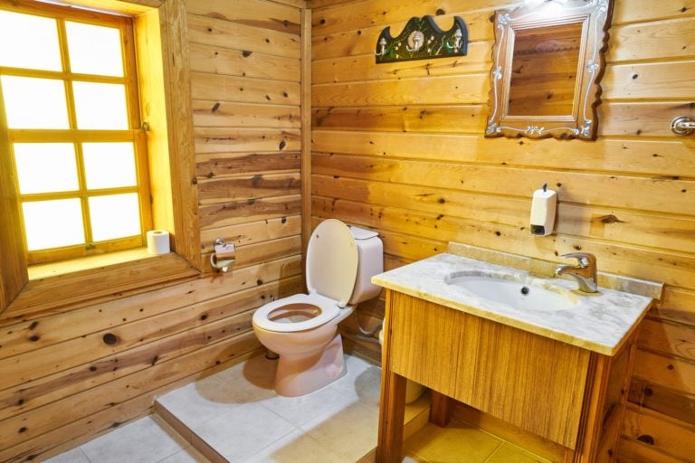6 Top Ways to Clean a Badly Stained toilet