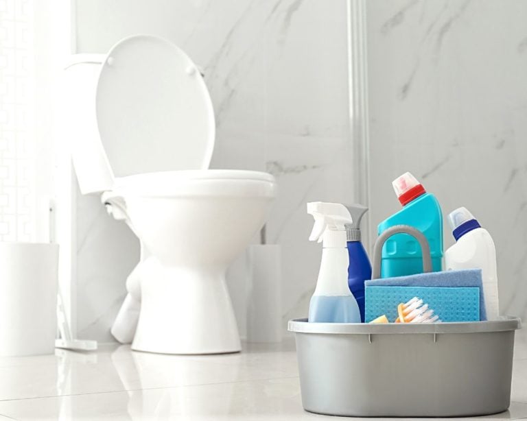 Can CLR Be Used in The Toilet Tank? CLR Toilet Guide 2022 SwankyDen