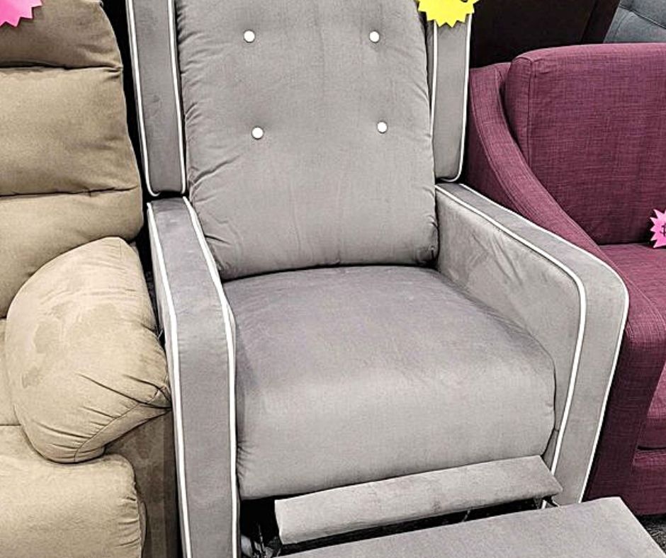 Naomi Home Odelia swivel rocker recliner review