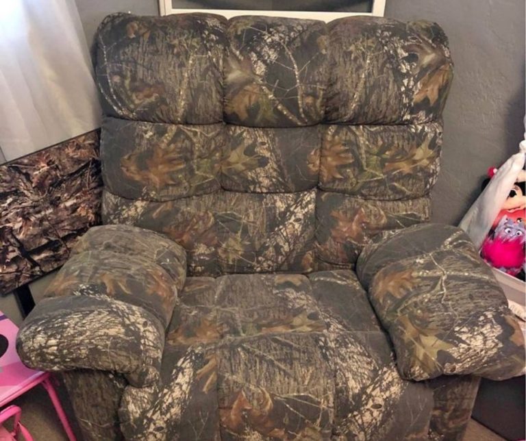 8 Best Outdoor Camo Recliners That Are Comfy in 2022