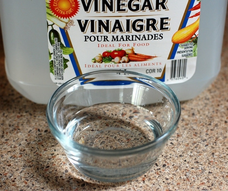 Vinegar for removing glue