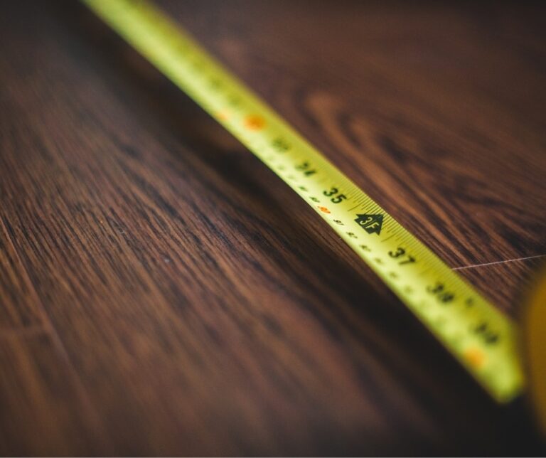 How to Measure Fan Size