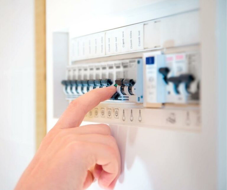 Do Ceiling Fans Have Fuses?