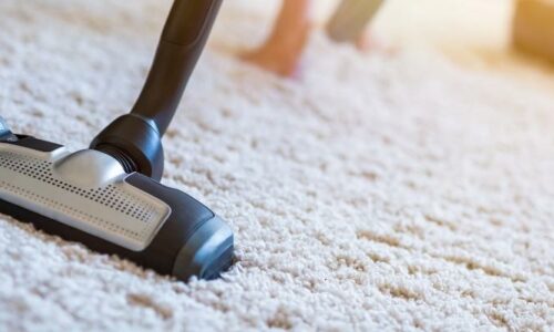 5 Best Vacuum Attachments for Cleaning Ceiling Fan Blades