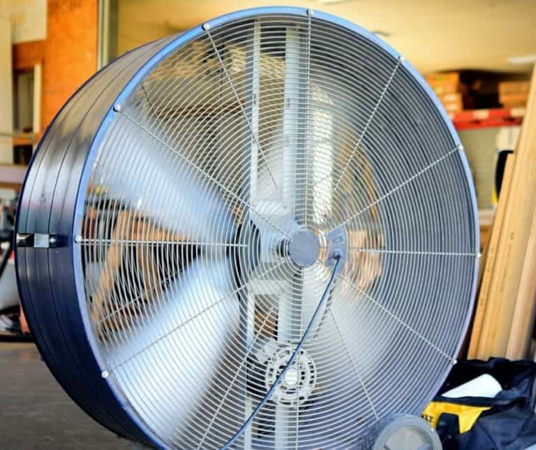 5 Best Industrial Floor Fans in 2022