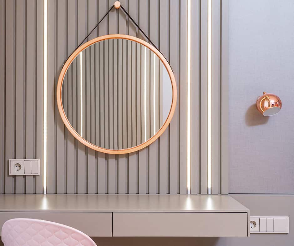 Bedroom vanity with big mirror