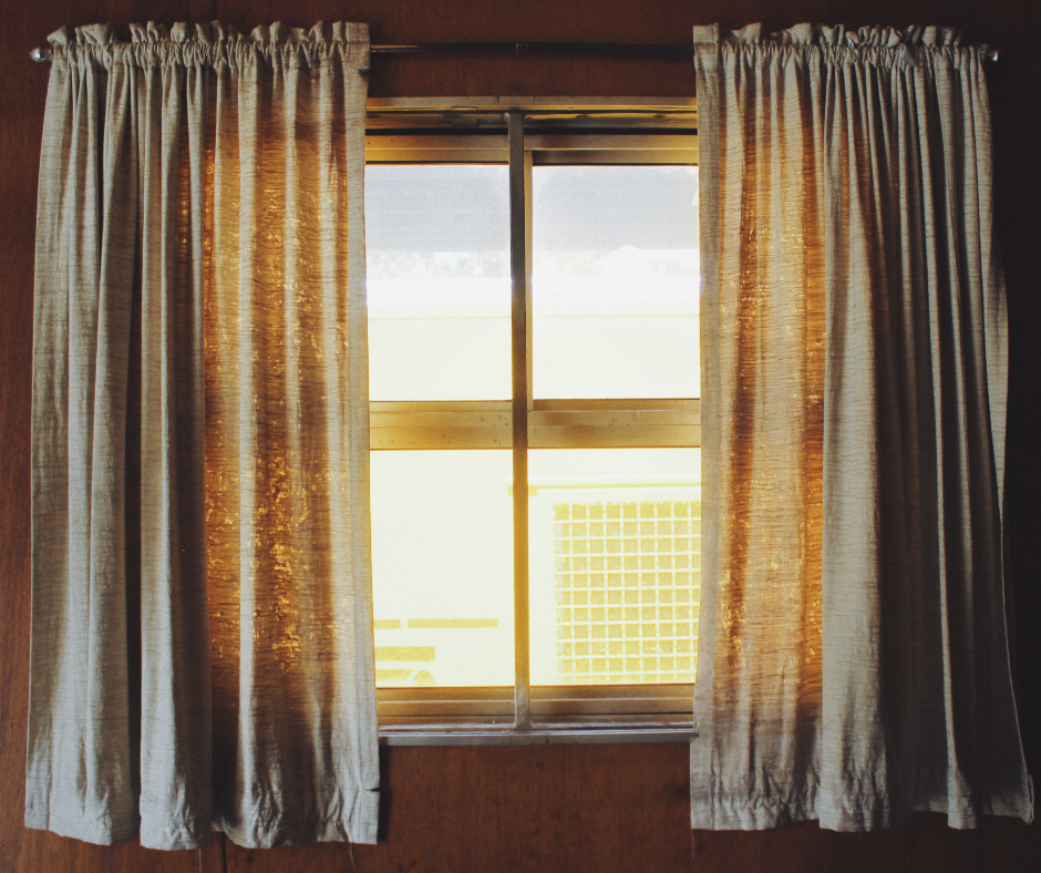 A simple pocket curtain and rod